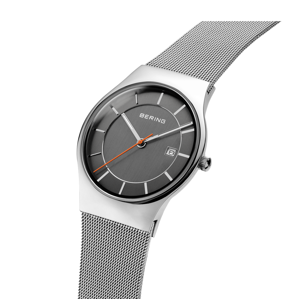 Reloj solar negro