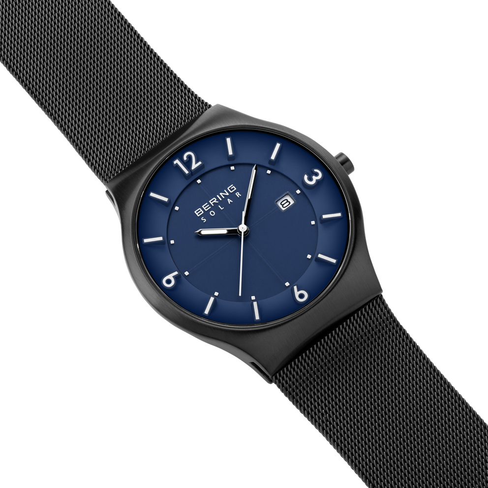 Solar Date Mesh Watch Blue Black