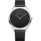Reloj BERING de frente: esfera negra, caja plateada y correa de malla negra.